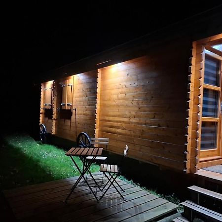 Roulotte La Boheme Est Son Spa En Baie De Somme Arrest Extérieur photo