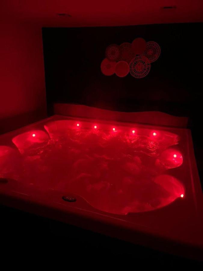 Roulotte La Boheme Est Son Spa En Baie De Somme Arrest Extérieur photo