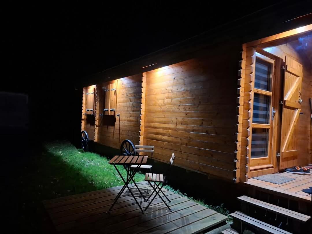 Roulotte La Boheme Est Son Spa En Baie De Somme Arrest Extérieur photo
